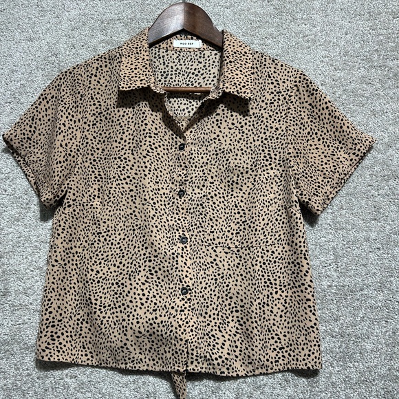 Mod Ref Woman’s Black Tan Tie Back Button Blouse Top Cropped Size Medium - Picture 1 of 8